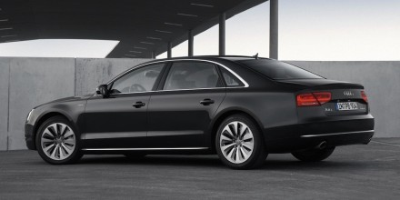 AUDI A8 L - BOOK A LIMO